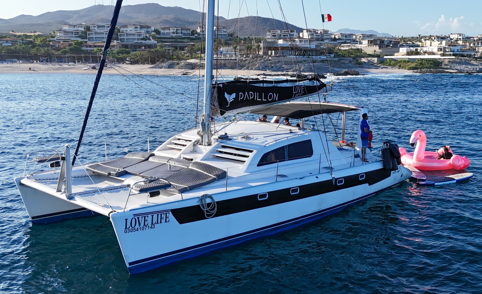 Luxury Catamaran Leopard 52ft — yacht charter in Cabo San Lucas — photo 3