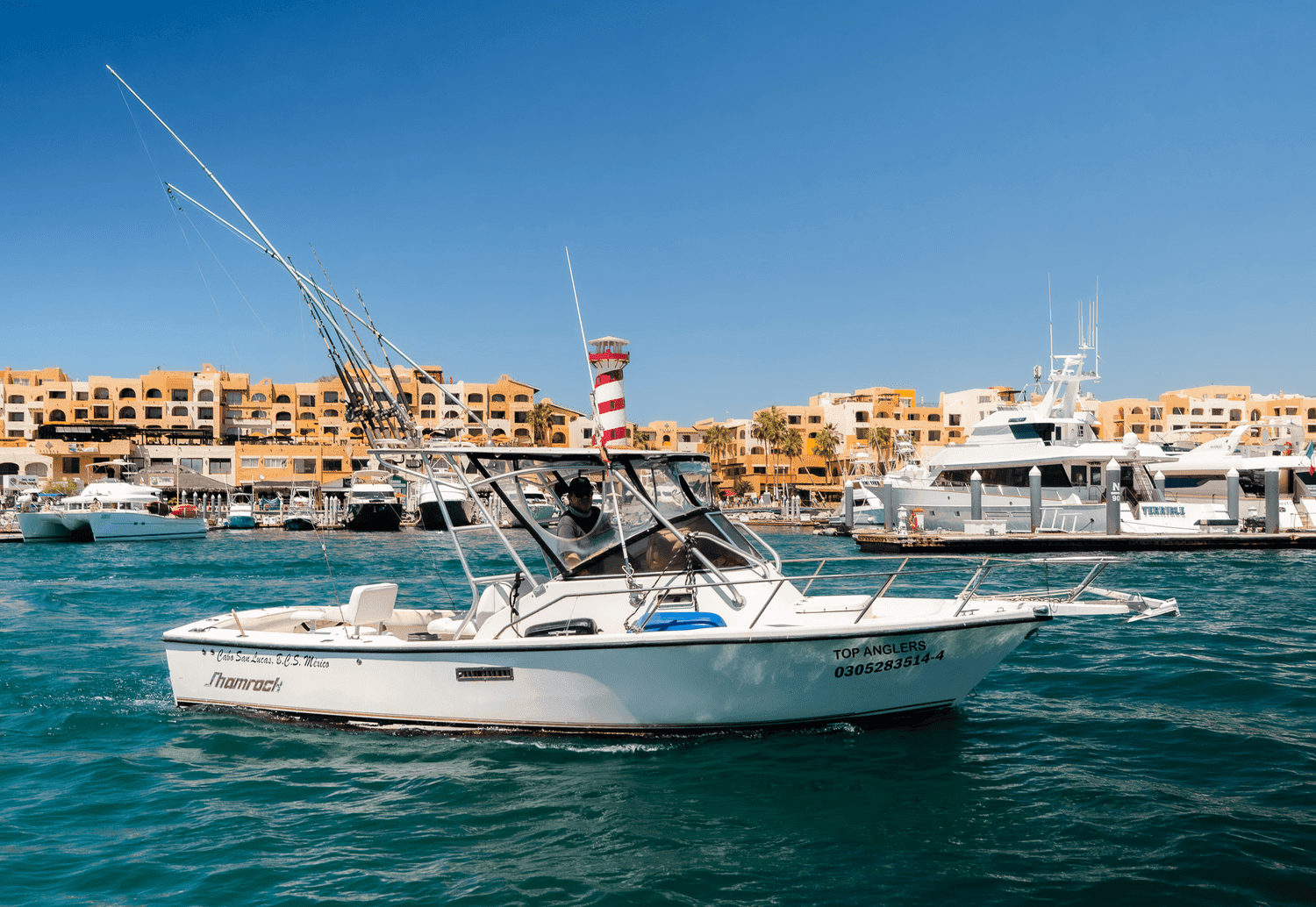 26ft Shamrock sportfishing boat in Cabo San Lucas