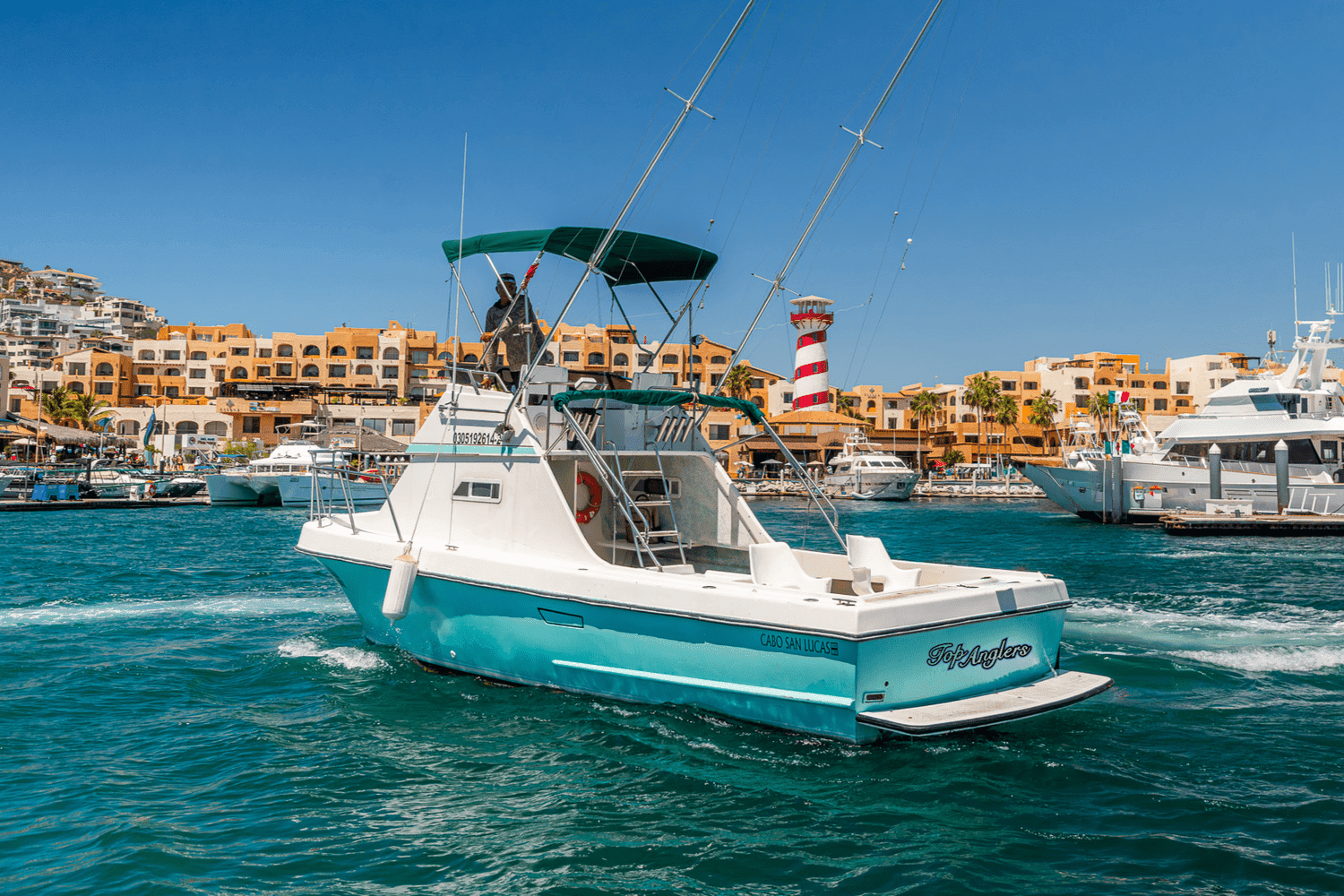 30ft California sportfishing boat in Cabo San Lucas