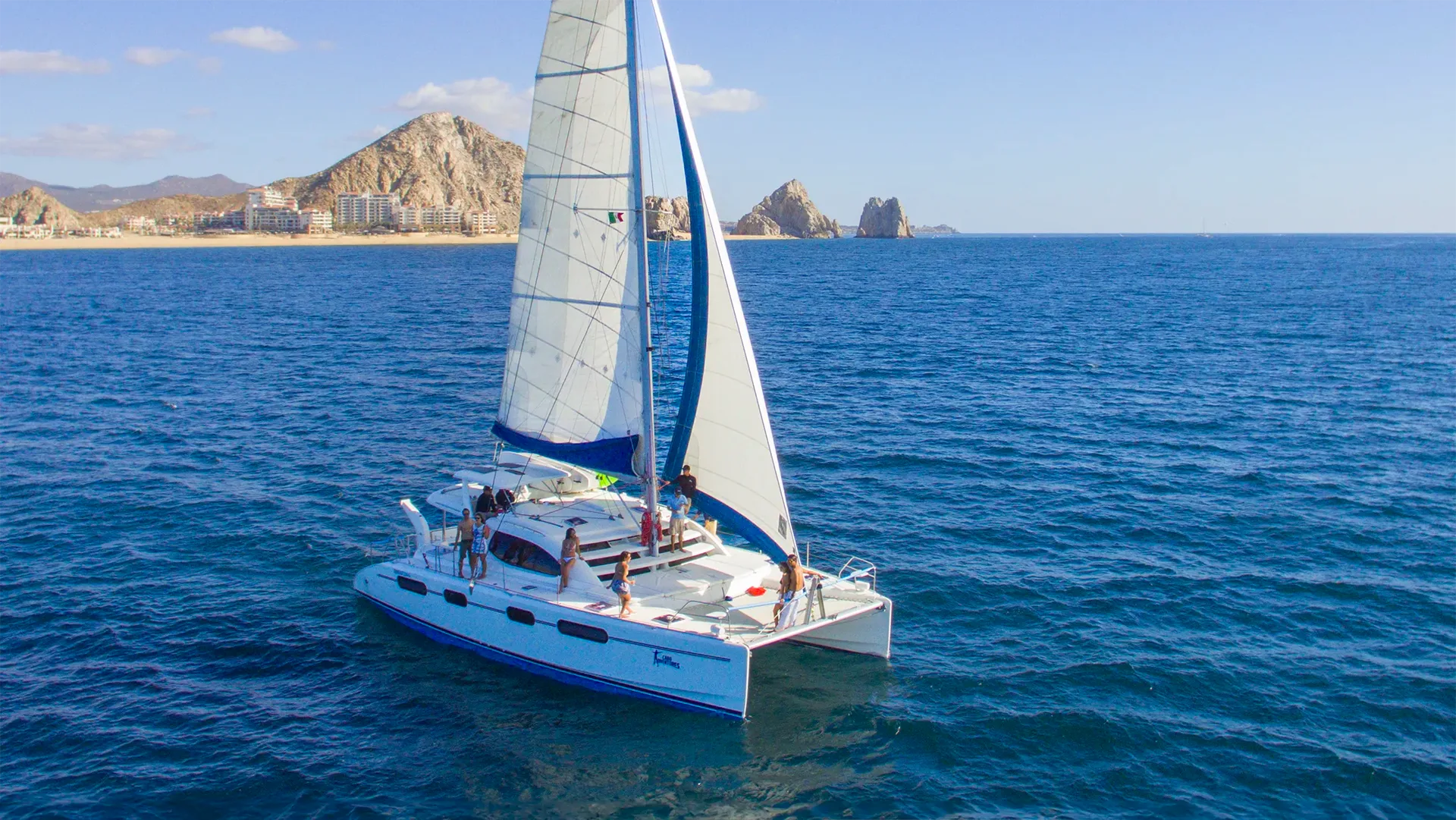 4-Hour Luxury Cabo Sailing Boat Tour en Los Cabos, foto 2