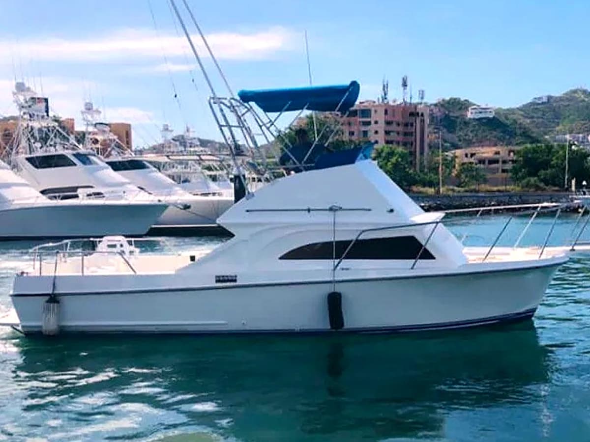 28ft California sportfishing boat in Cabo San Lucas