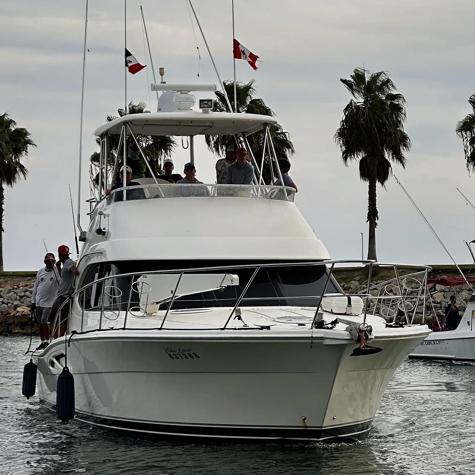 Pesca Romántica: Tu Guía 2026 para Pescar en Cabo San Lucas en Pareja