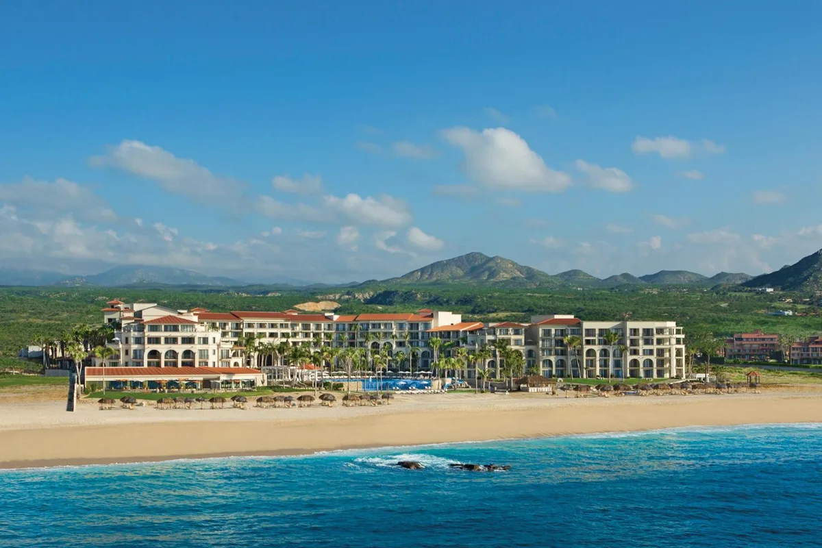 Dreams Los Cabos Suites Golf Resort & Spa, a resort in The Corridor