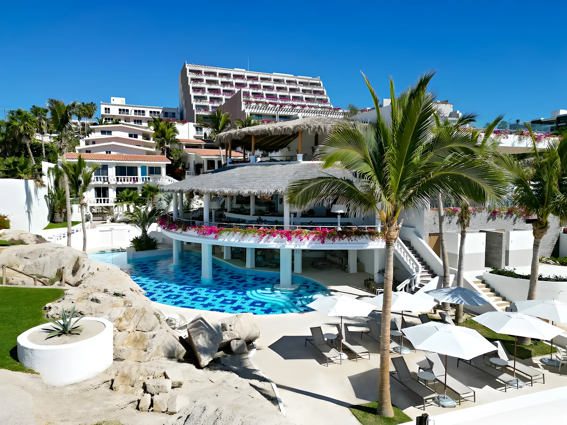 All-Inclusive Cabo Nightlife Packages vs Pay-Per-Drink Costs