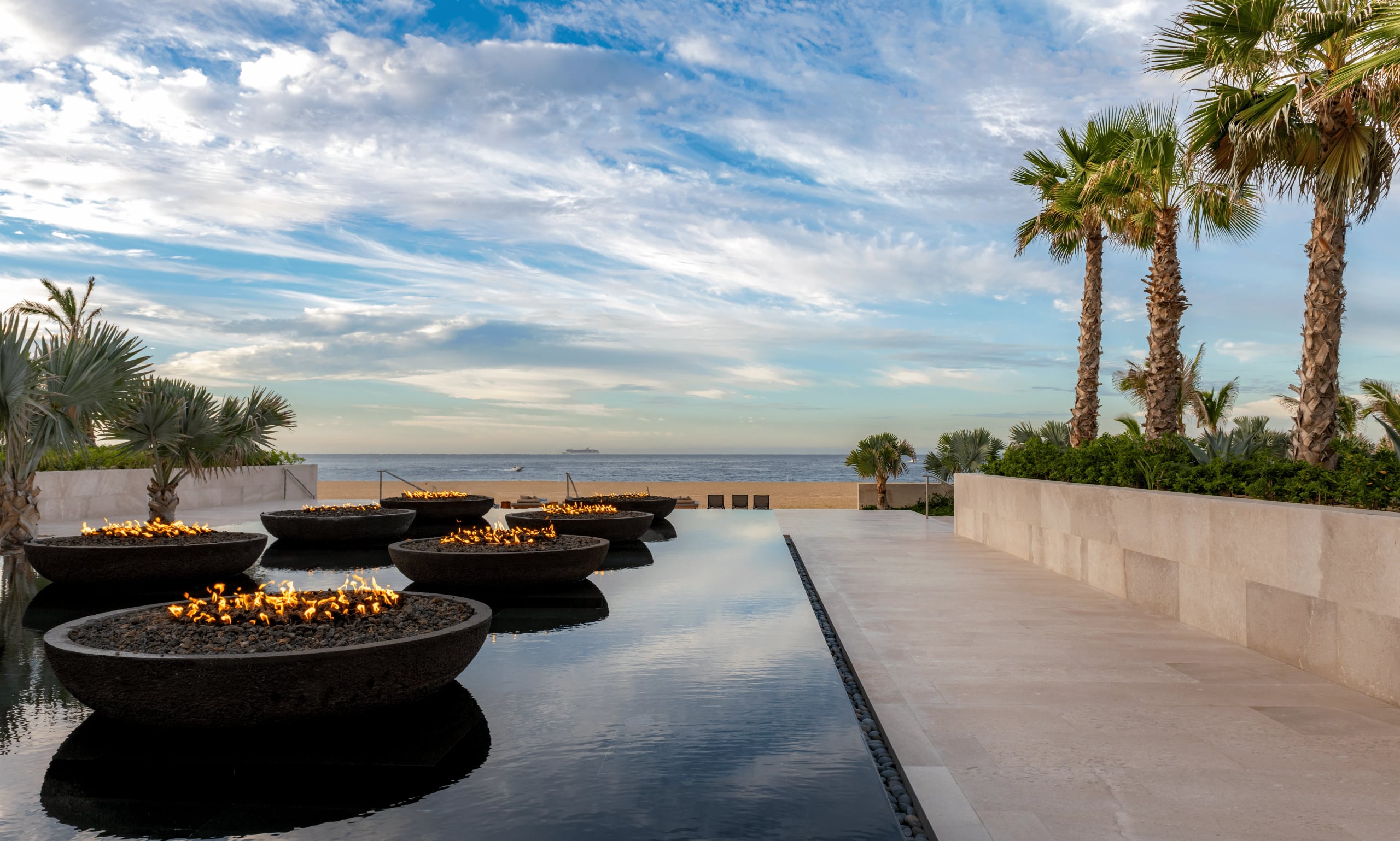 Oceanfront resorts in Los Cabos