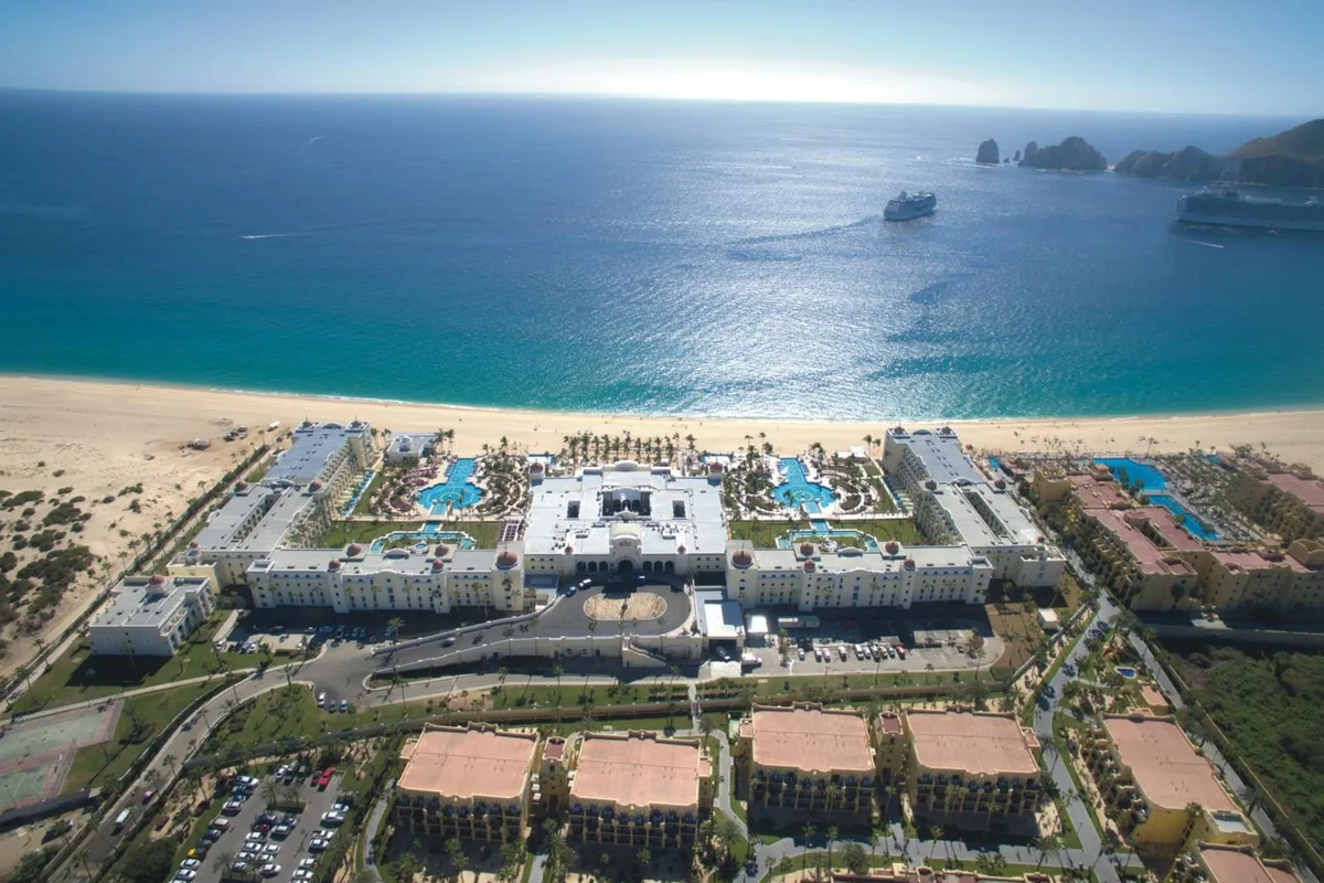 RIU Palace Cabo San Lucas, a resort in Cabo San Lucas