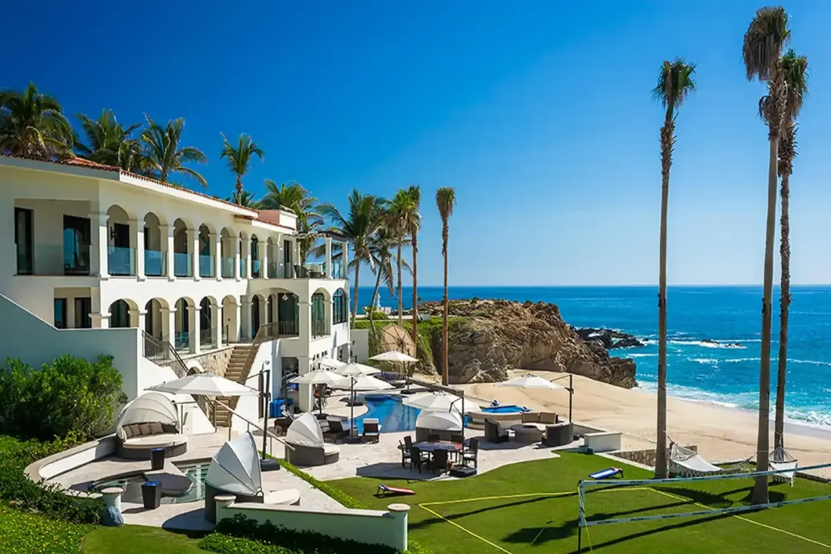 Exterior facade 1 at Guía de Cabo Spring Break 2026 with pool and ocean