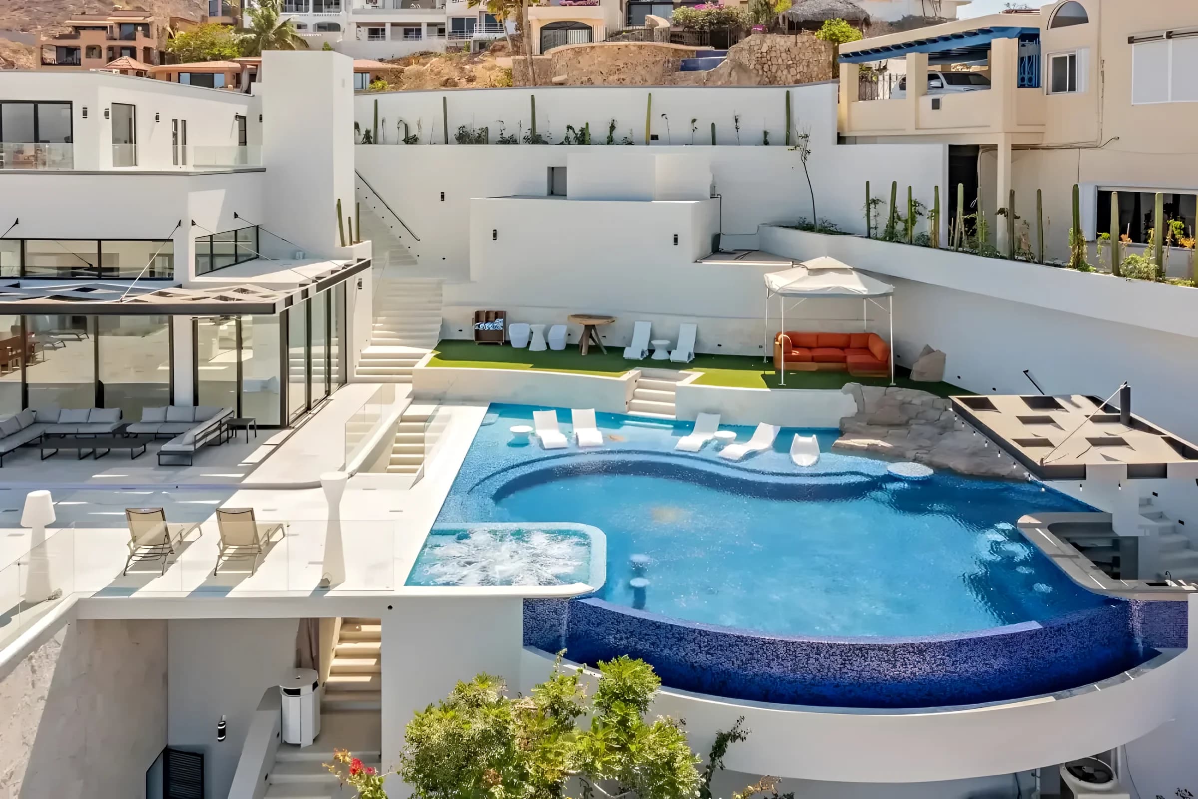 Hilton Los Cabos: Tu Guía de Hotel y Campo de Golf para 2026