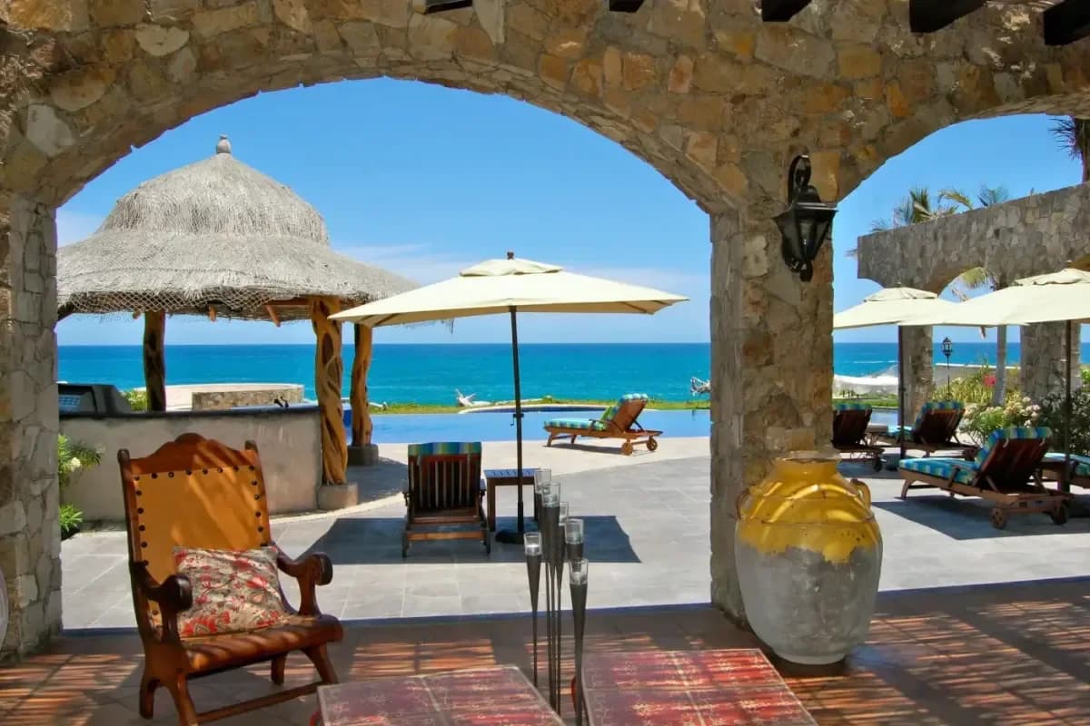 Where to Park in Downtown Cabo: Free & Paid Options