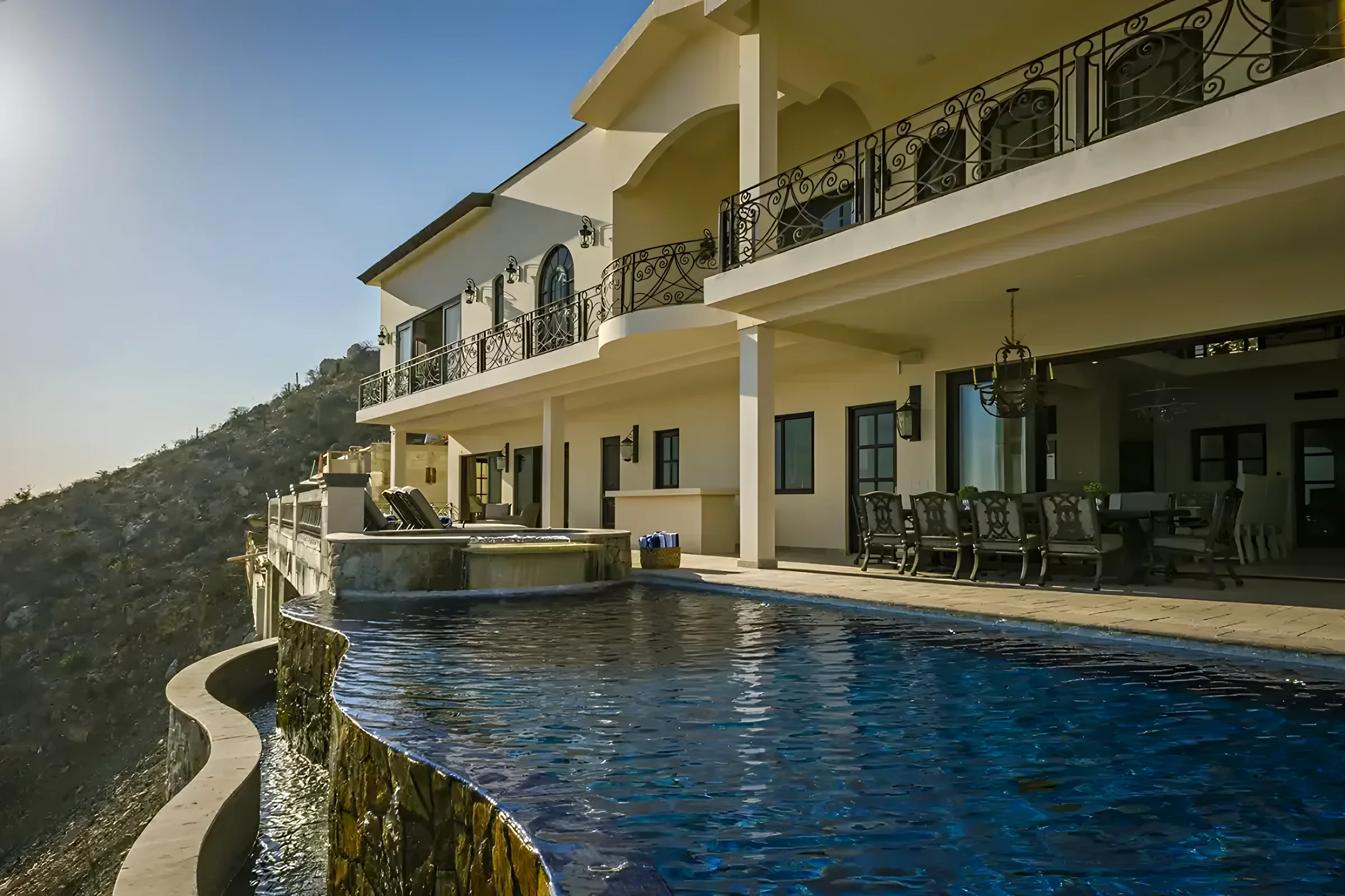 Foto 4 de Villa Maria Bonita, villa de 10 recámaras en Pedregal Pacific