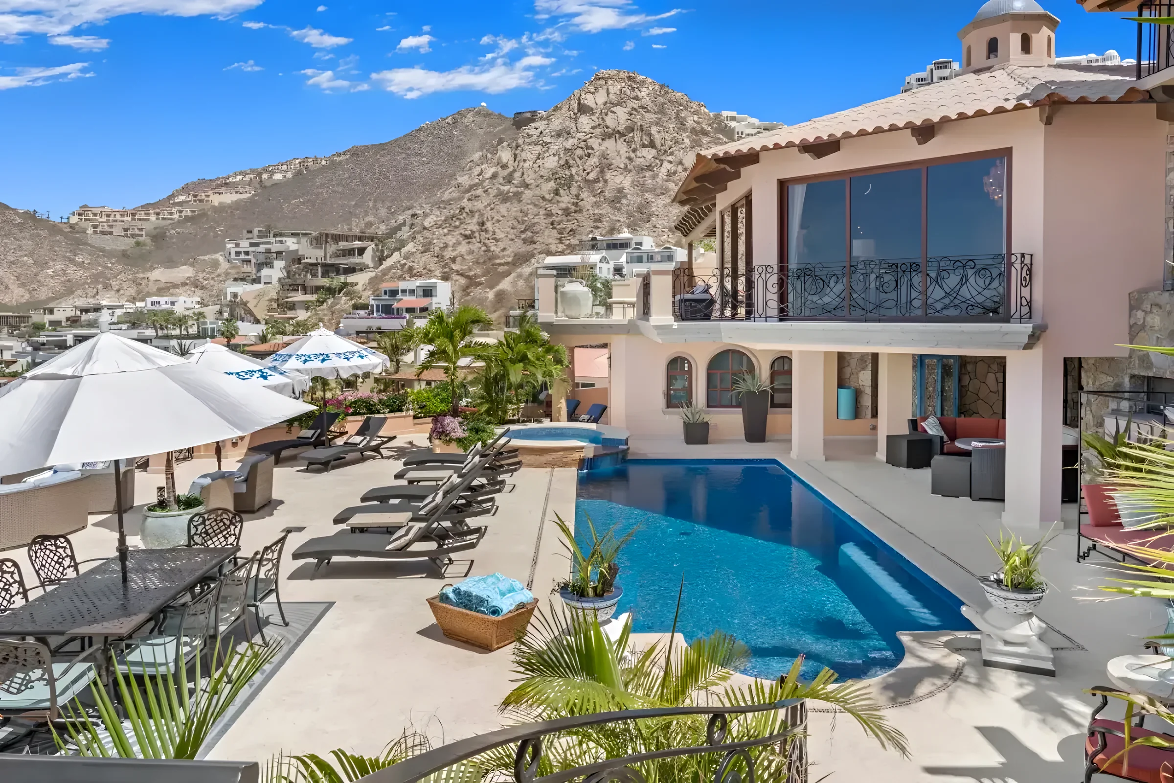Foto 5 de Villa Marisal, villa de 9 recámaras en Pedregal Pacific