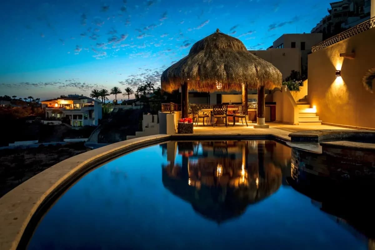 Your Ultimate Cabo San Lucas Elopement Guide for 2026: Intimate Romance