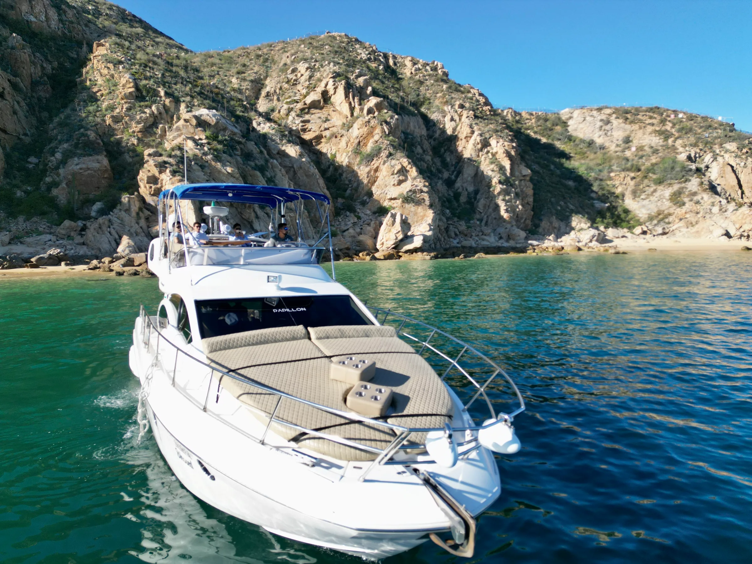Azimut 46ft, a 46ft yacht in Cabo San Lucas (3)