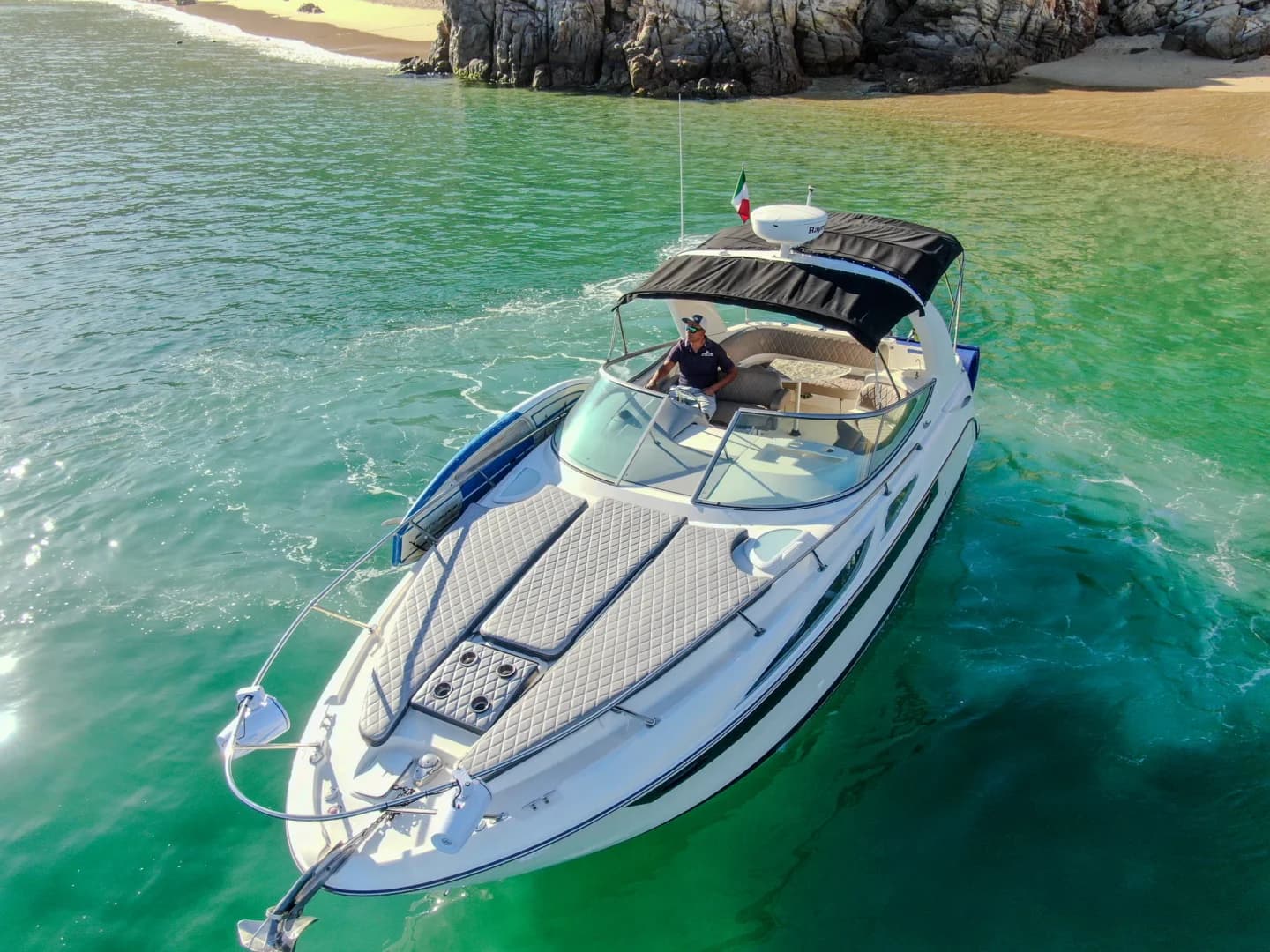My 2026 Guide: Booking Your Perfect Private Sailboat Charter in Cabo