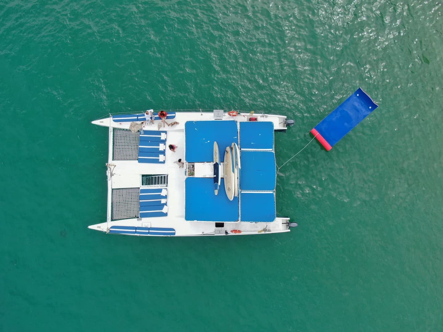 Best Cabo Yacht Charters for Couples: Your Local Expert Guide