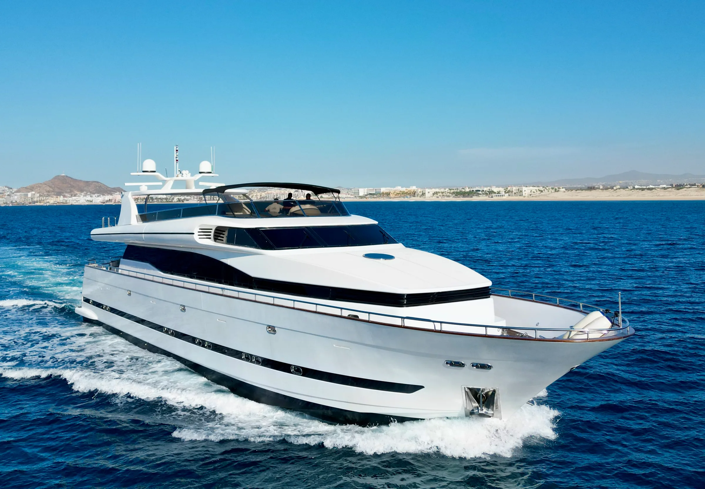 Horizon 110ft, a 110ft yacht in Cabo San Lucas (3)